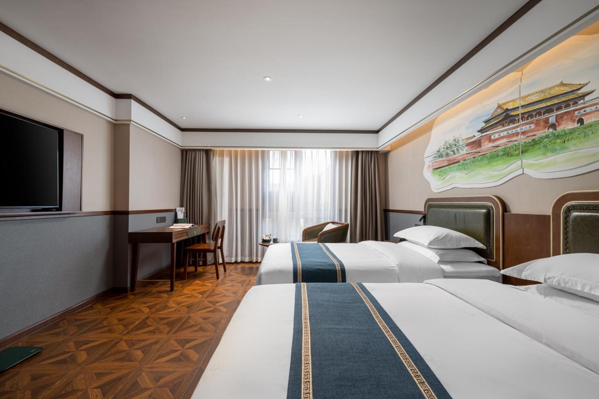 Hotel Nost Algia S Near Of Chinese Academy Of Social Sciences - Near Man Site At Zhoukoudian,, Shidu Scenic Spots, Free Ice Cream, Mineral Water, Coffee, Snacks And Laundry Service, Free Gymnastic, Communication Well Pequim