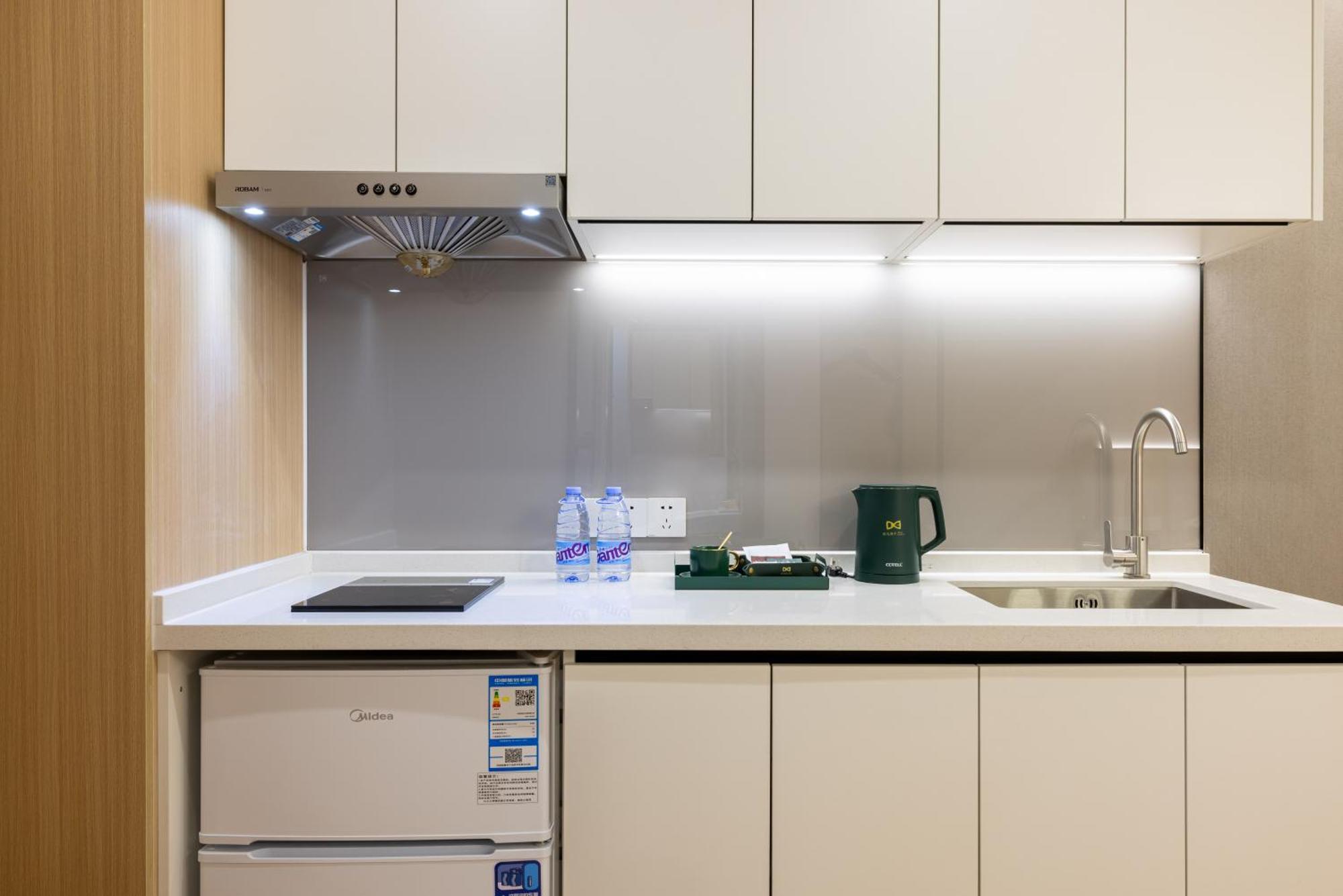 Hotel Nost Algia S Near Of Chinese Academy Of Social Sciences - Near Man Site At Zhoukoudian,, Shidu Scenic Spots, Free Ice Cream, Mineral Water, Coffee, Snacks And Laundry Service, Free Gymnastic, Communication Well Beijing